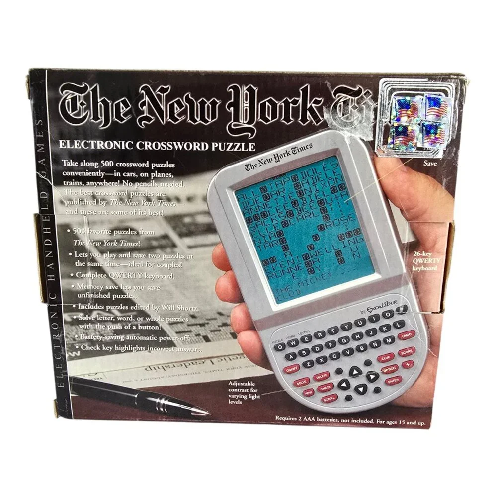 THE NEW YORK TIMES - Electronic Crossword Puzzle Hand Held Game - 500 Puzzles